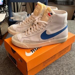 Wmns Nike Blazer Mid ‘77 white/blue size 6.5W/5.0M